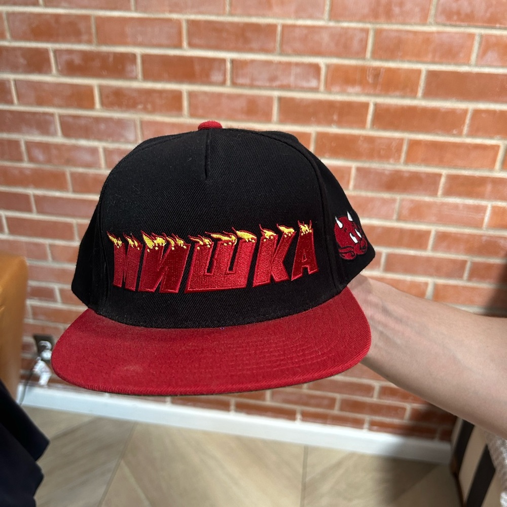 Harvey comic classic hat